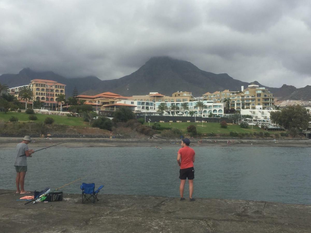 Grande Appartamento Tenerife Los Abrigos Bagian luar foto